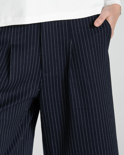 Bermuda Shorts Navy Pinstriped dame