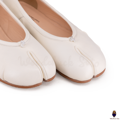 Front view of White Leather Split-Toe Tabi Fold Ballerina Ballet Flats