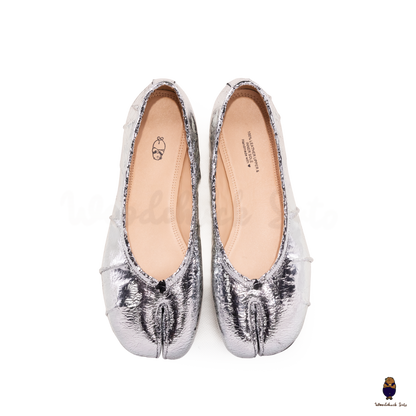 Top view of Classic Cracked Silver Fold Leather Tabi Split Toe Ballerina Ballet Flats