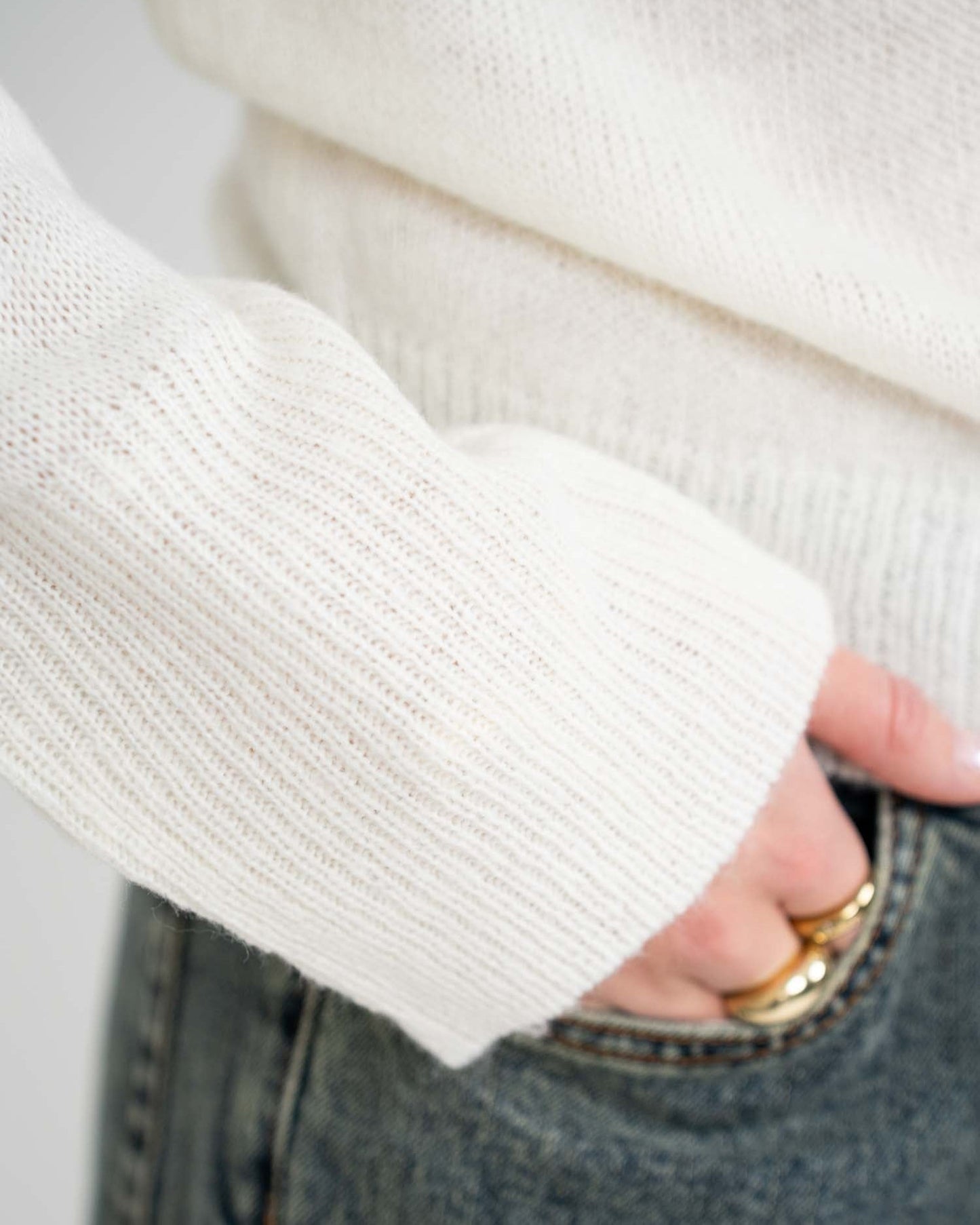 Asymmetrisk Cardigan Cremehvid